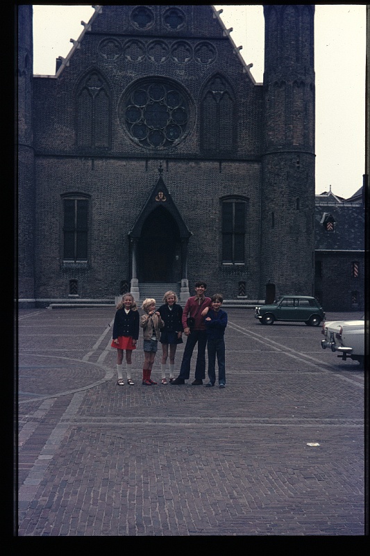 30.DenHaag jun 1972 Martin,Erik,Brigitte,Marion,Peter.JPG